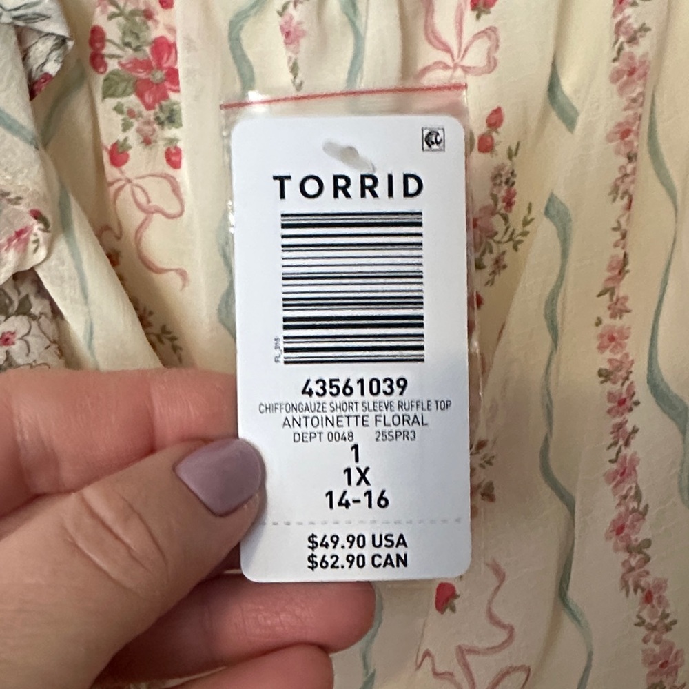 torrid Cream Floral Ruffle Tie-Front Blouse - Picture 6 of 8